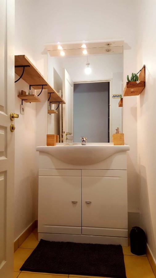 Votre Escale - Le Petit Montmartre Apartment